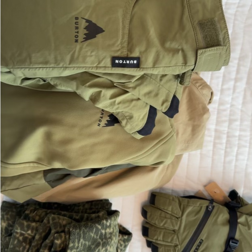 Burton Olive Snow Gear Set